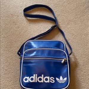 Vintage adidas crossbody
